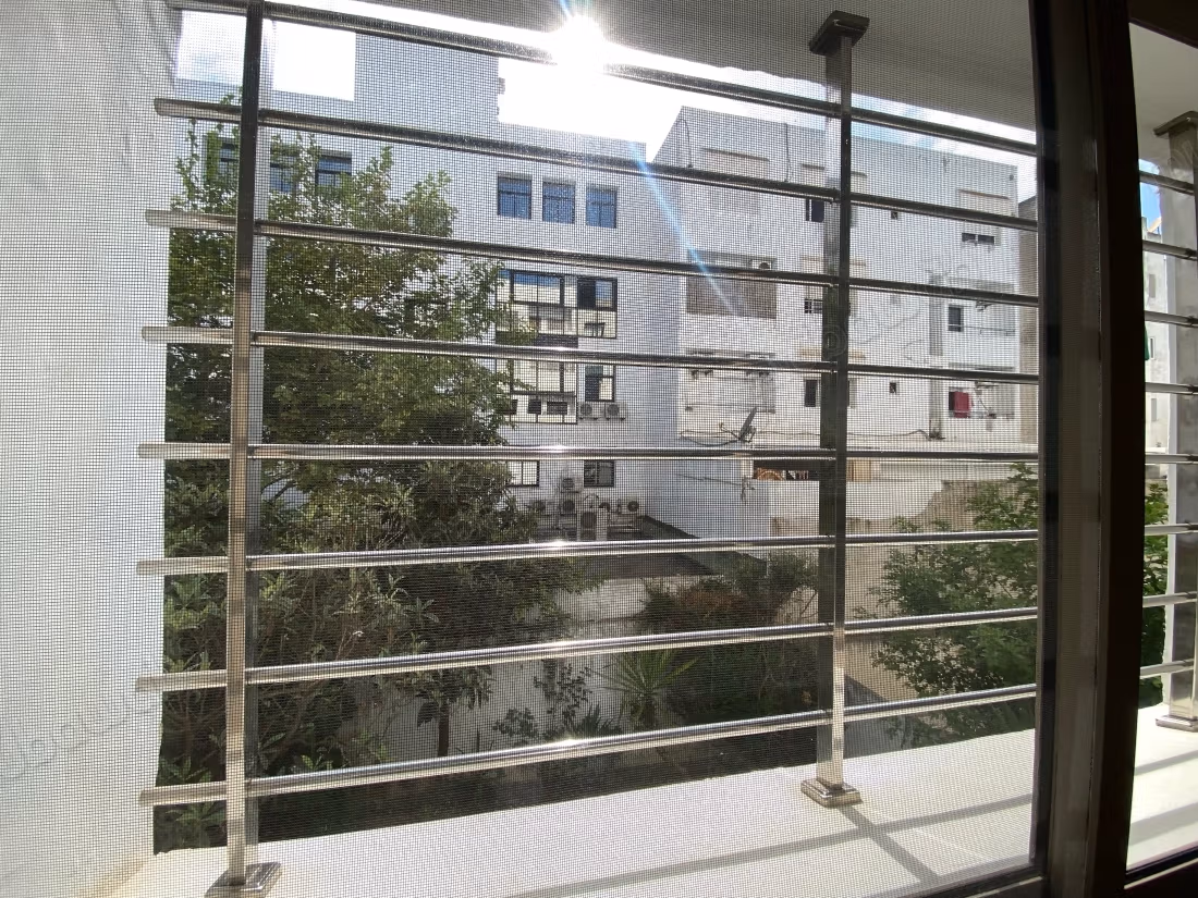 Beautiful apartment for sale in Agdal. 6 comfortable rooms. Elevator and terrace