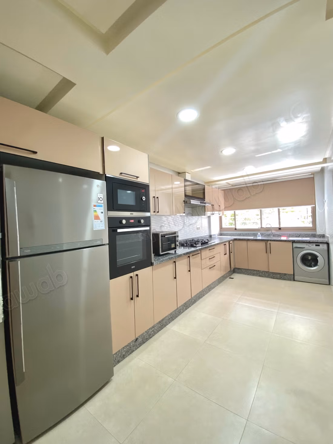 Beautiful apartment for sale in Agdal. 6 comfortable rooms. Elevator and terrace