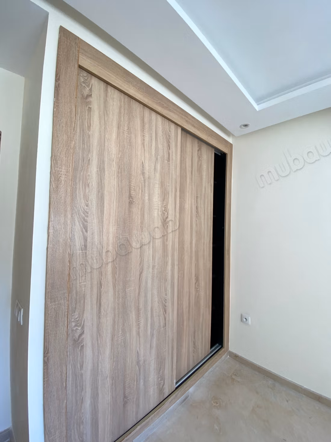 Rent this apartment in Agdal. 2 bedrooms. With elevator and terrace
