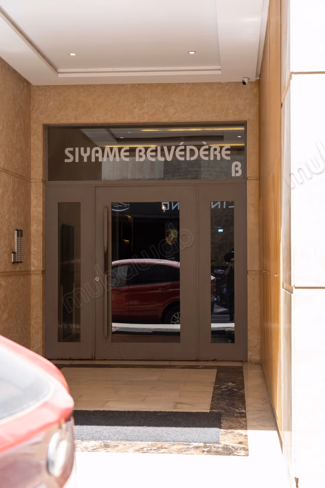 Appartamento F2 arredato di alta gamma/ parcheggio privato