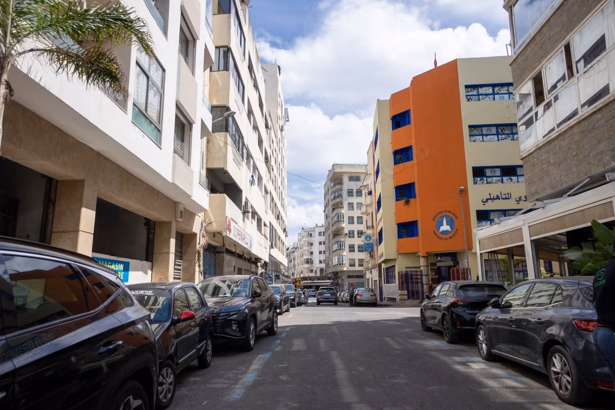 Appartamento F2 arredato di alta gamma/ parcheggio privato