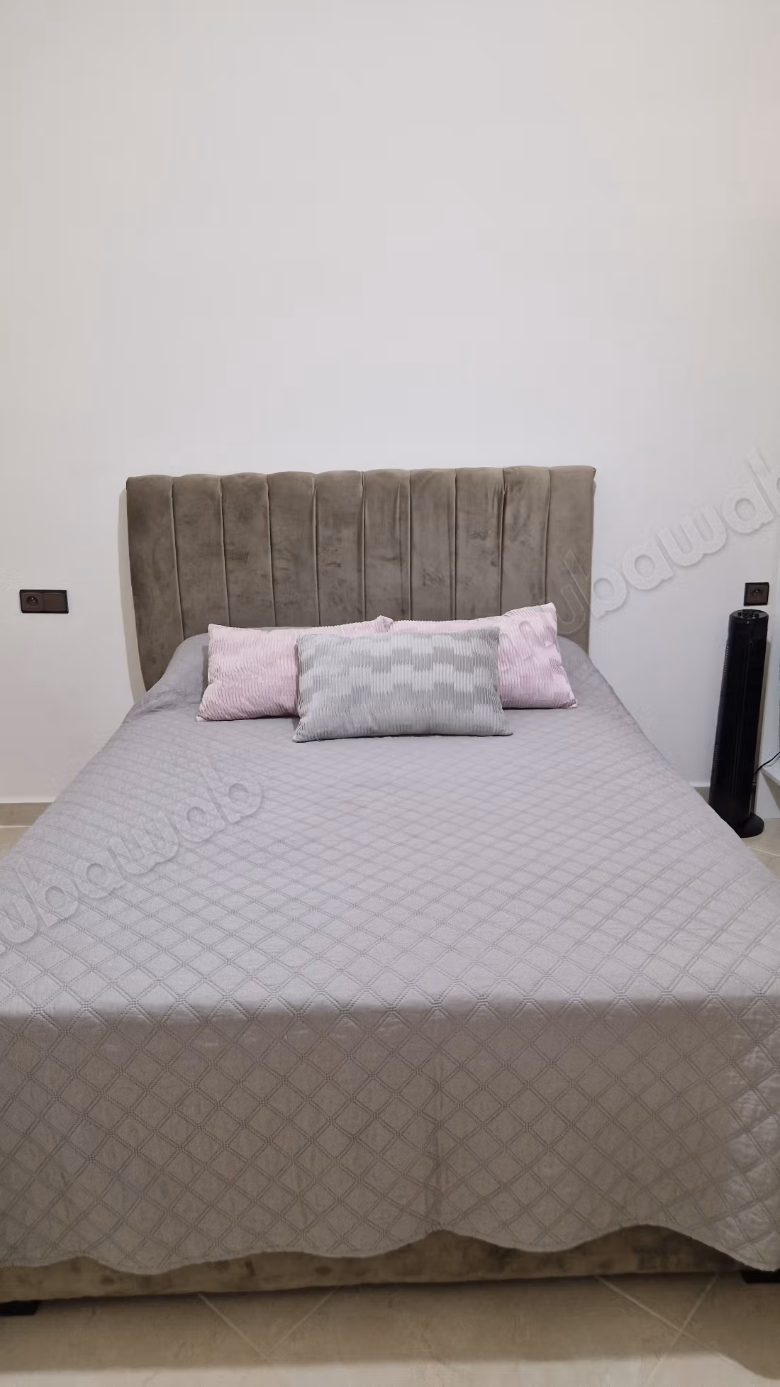 Appartement en vente à Saïdia. 
3 pièces. 
Bien meublé