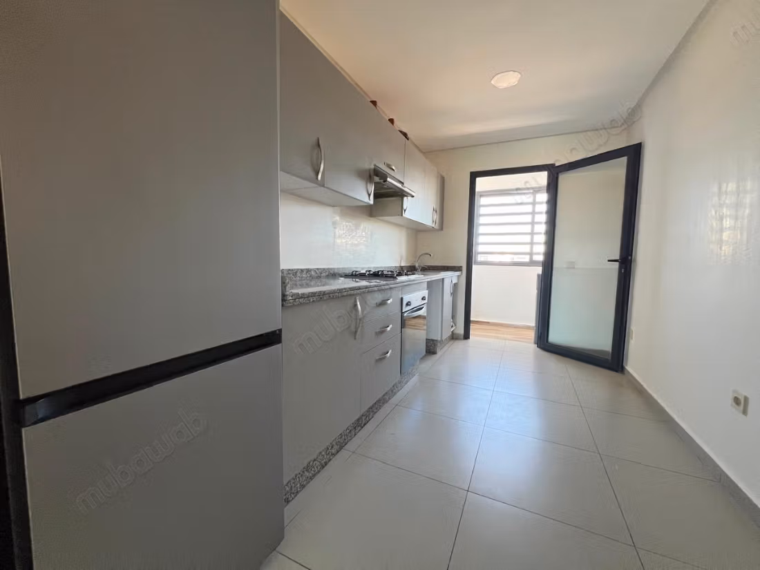 Apartment for sale in Sidi Rahal. 1 Room. Typical Moroccan living room, secured residence