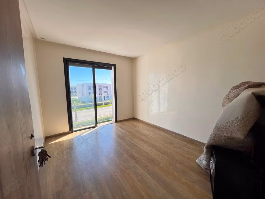 Apartment for sale in Sidi Rahal. 1 Room. Typical Moroccan living room, secured residence