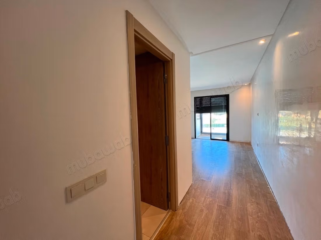 Apartment for sale in Sidi Rahal. 1 Room. Typical Moroccan living room, secured residence