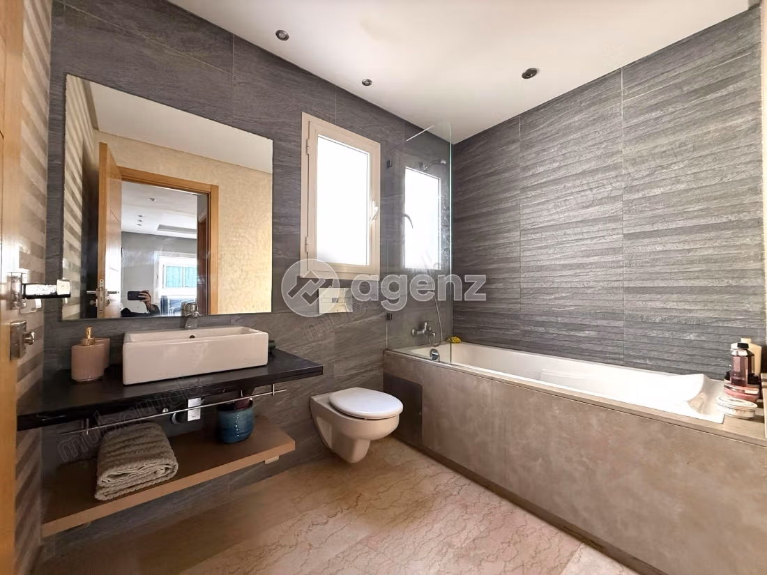 Appartement te huur 85 m², 2 slaapkamers Val Fleurie Casablanca