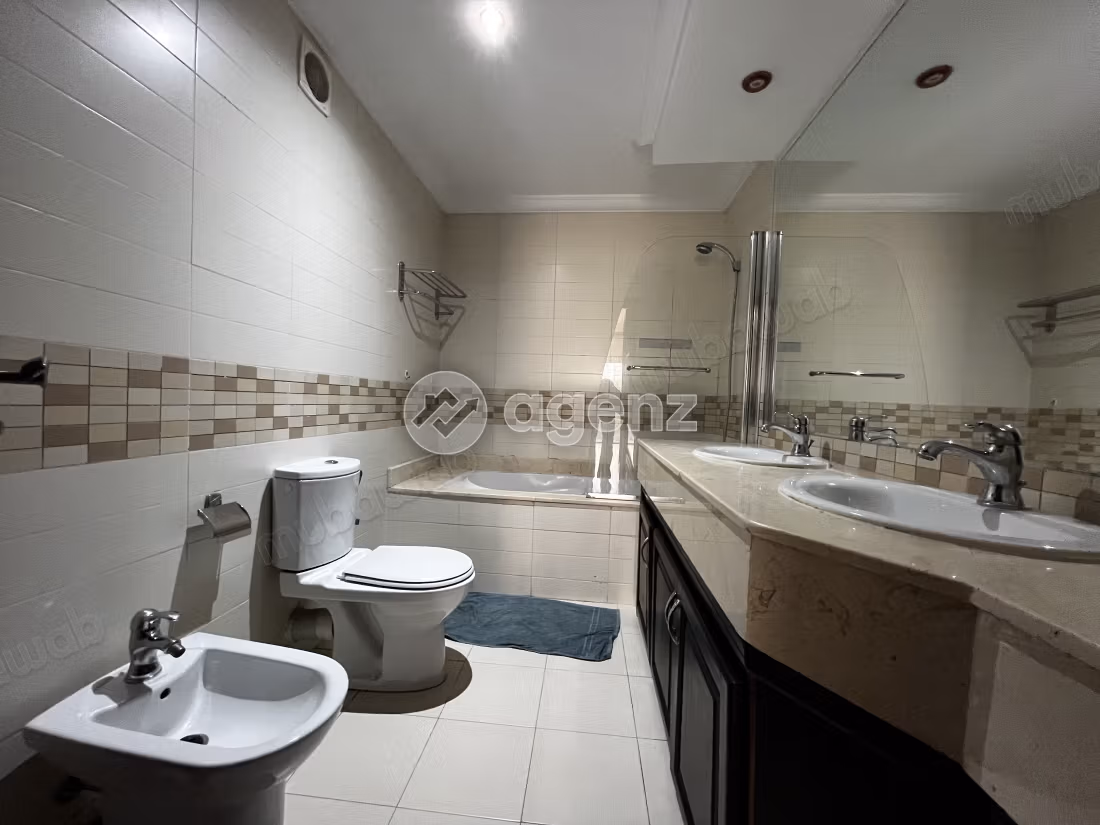 Appartement à vendre 136 m², 3 chambres Val Fleurie Casablanca
