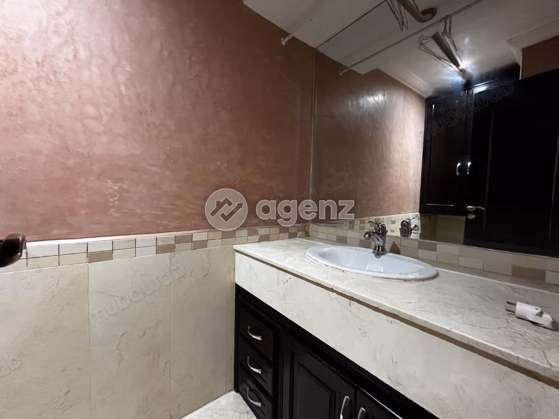 Appartement à vendre 136 m², 3 chambres Val Fleurie Casablanca