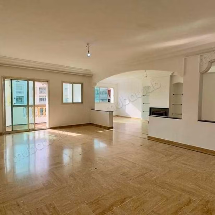 Appartement Te Koop van 400.0 m² in Casablanca, Gouden Driehoek