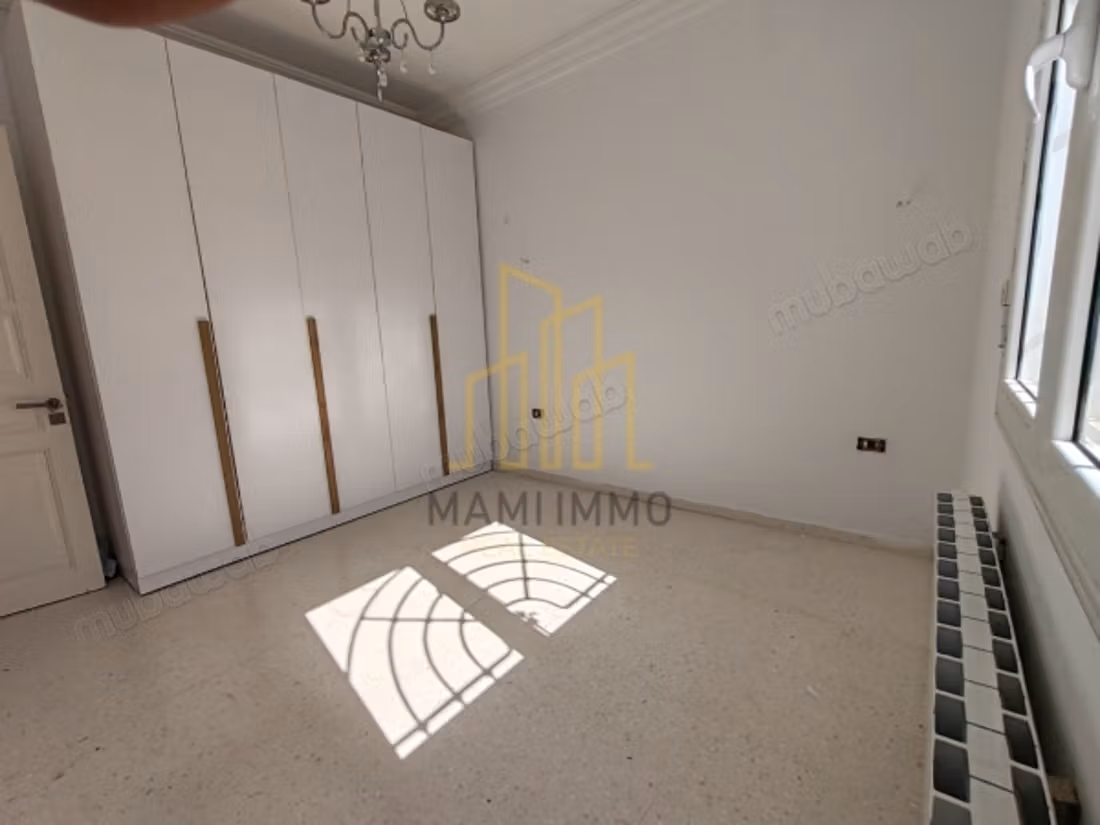 In vendita una bella villa Manar 1