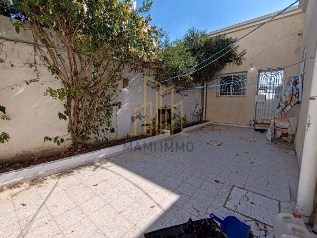 In vendita una bella villa Manar 1