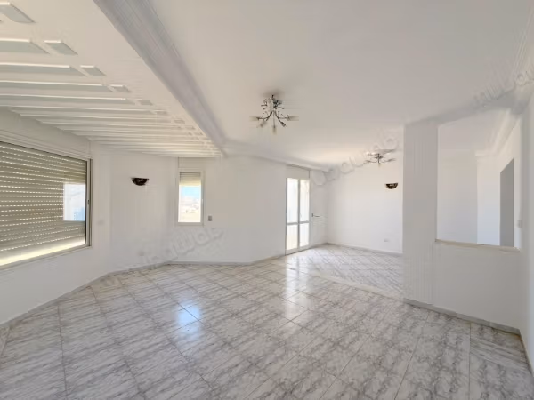 Appartement S4 au 2éme étage en vente