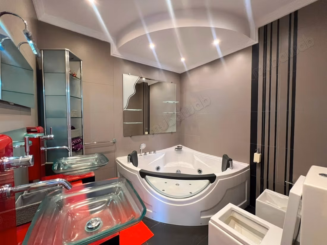 Furnished apartment with sea view