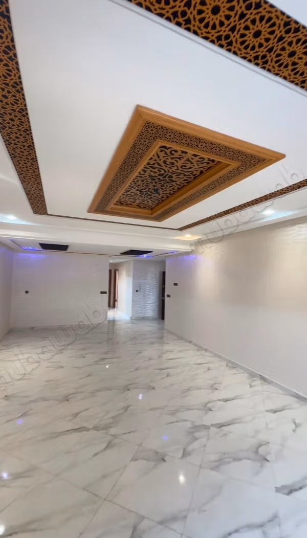 Sell apartment in Al Bassatine. Total area 127 m². Secured 24/7