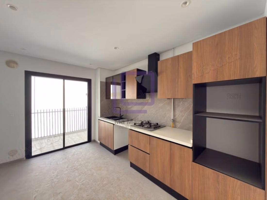 Un appartamento S3 di 149m² nel quartiere Riadh El Ghazela
