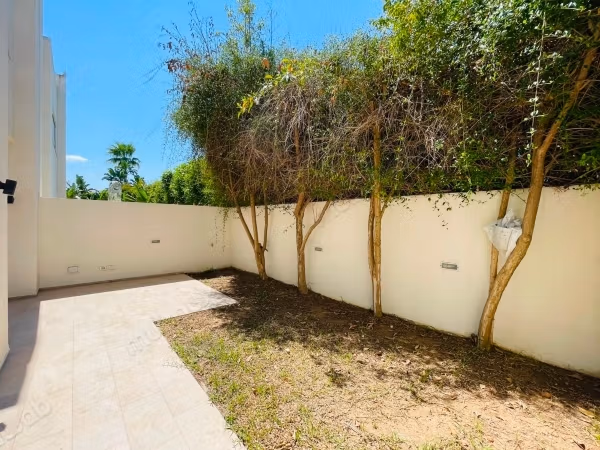 A louer un magnifique duplex s3 à la soukra