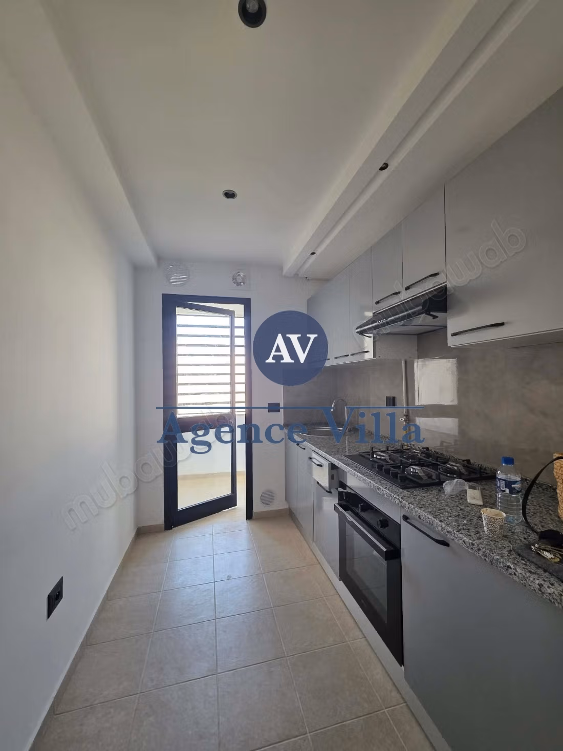 A louer un appartement s1 avec jardin à la Soukra