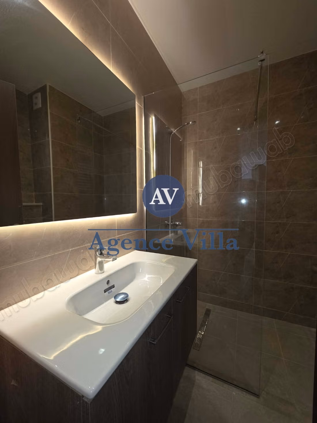 A louer un appartement s1 avec jardin à la Soukra