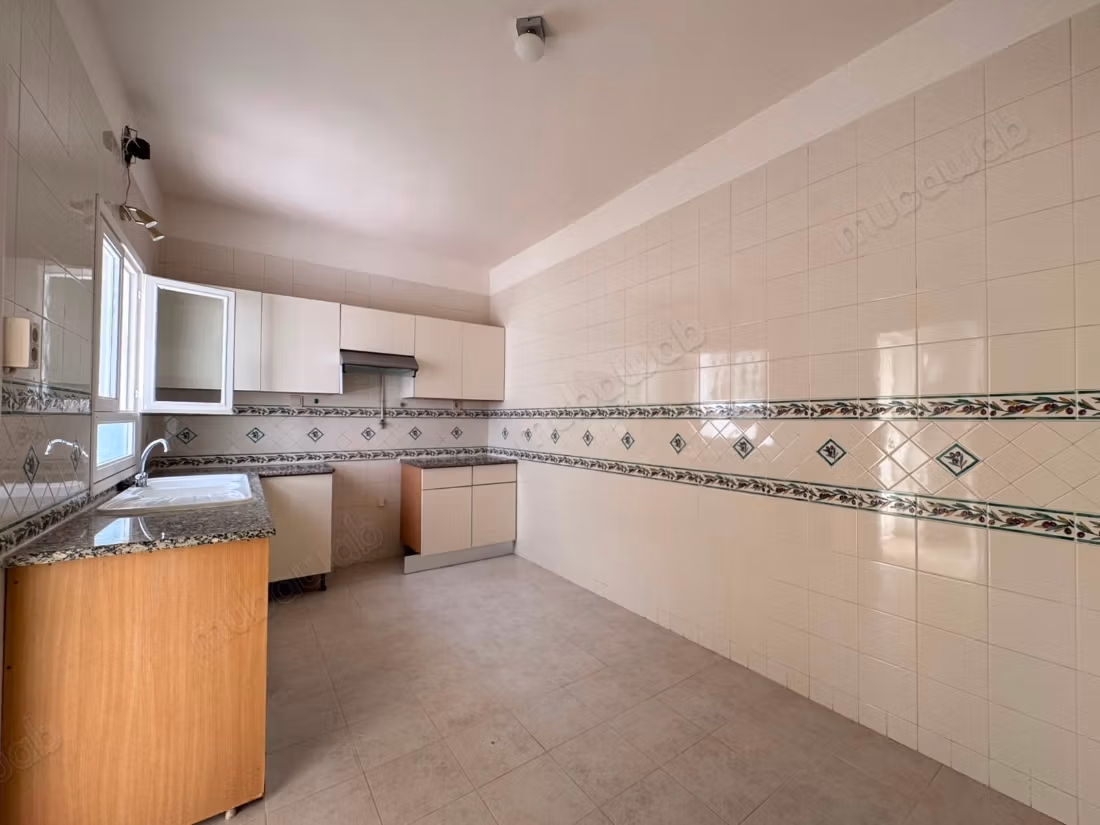 A louer duplex s3 avec jardin à la Marsa