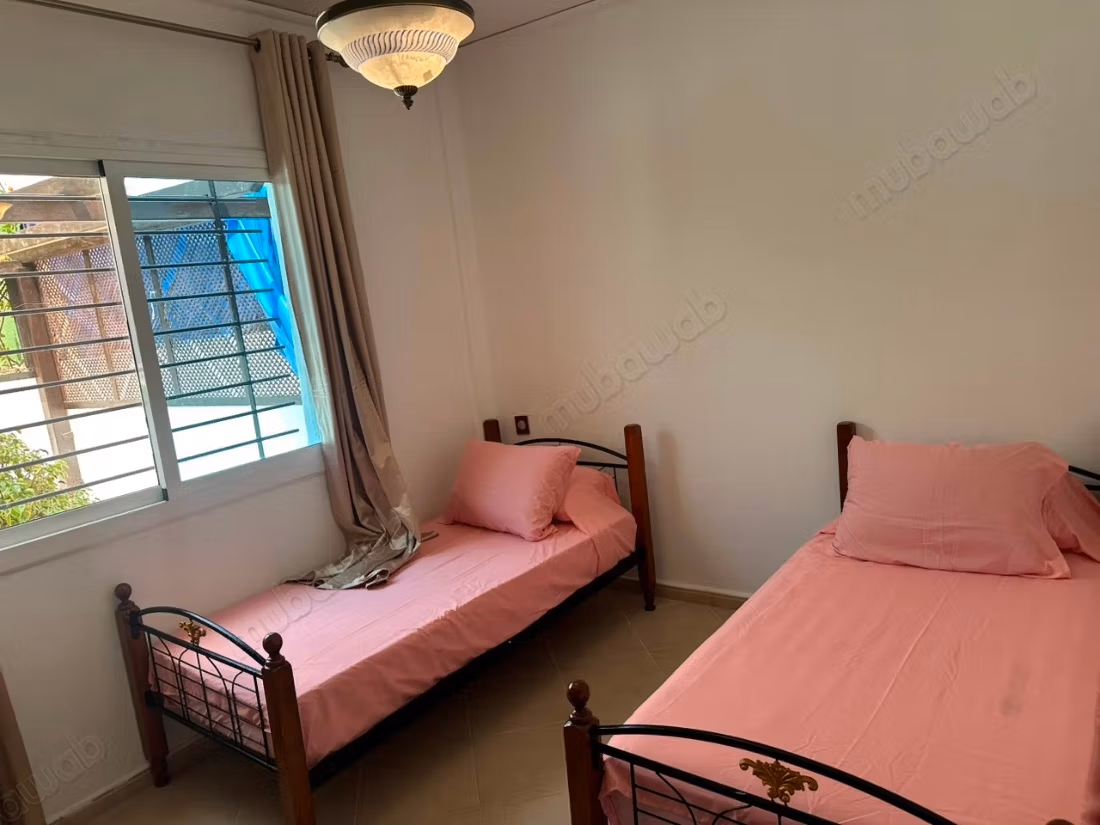 Maison de luxe à louer à M'Diq. 4 belles chambres. Meublé