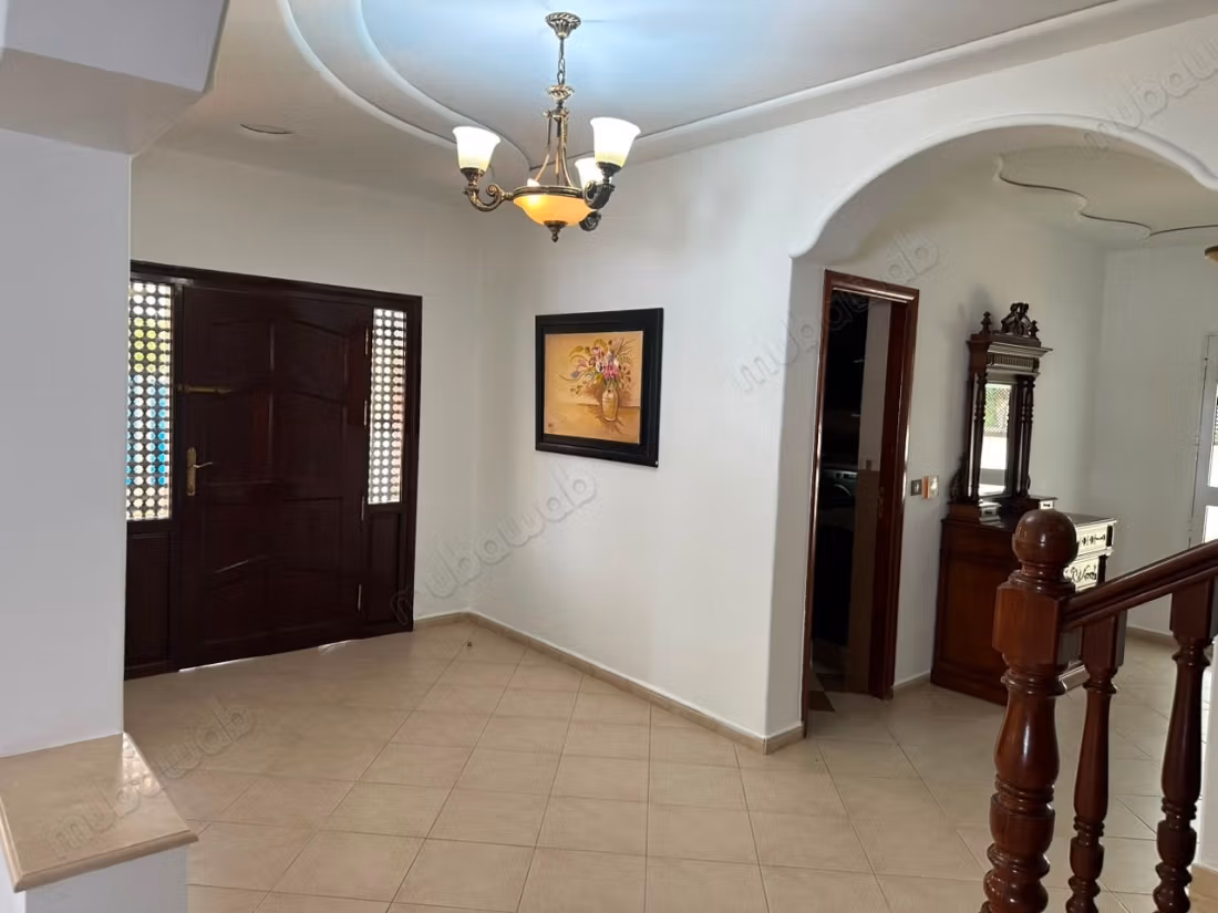 Maison de luxe à louer à M'Diq. 4 belles chambres. Meublé