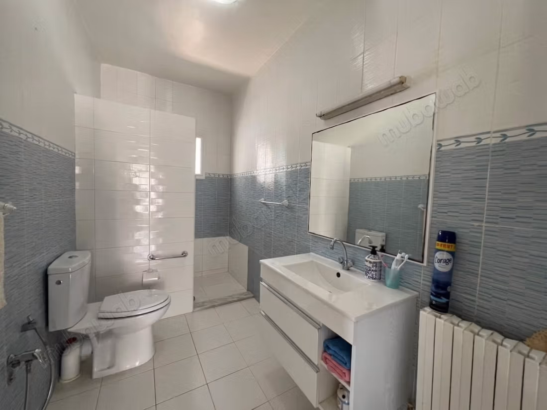RDC de vila S3 avec jardin, Marsa corniche