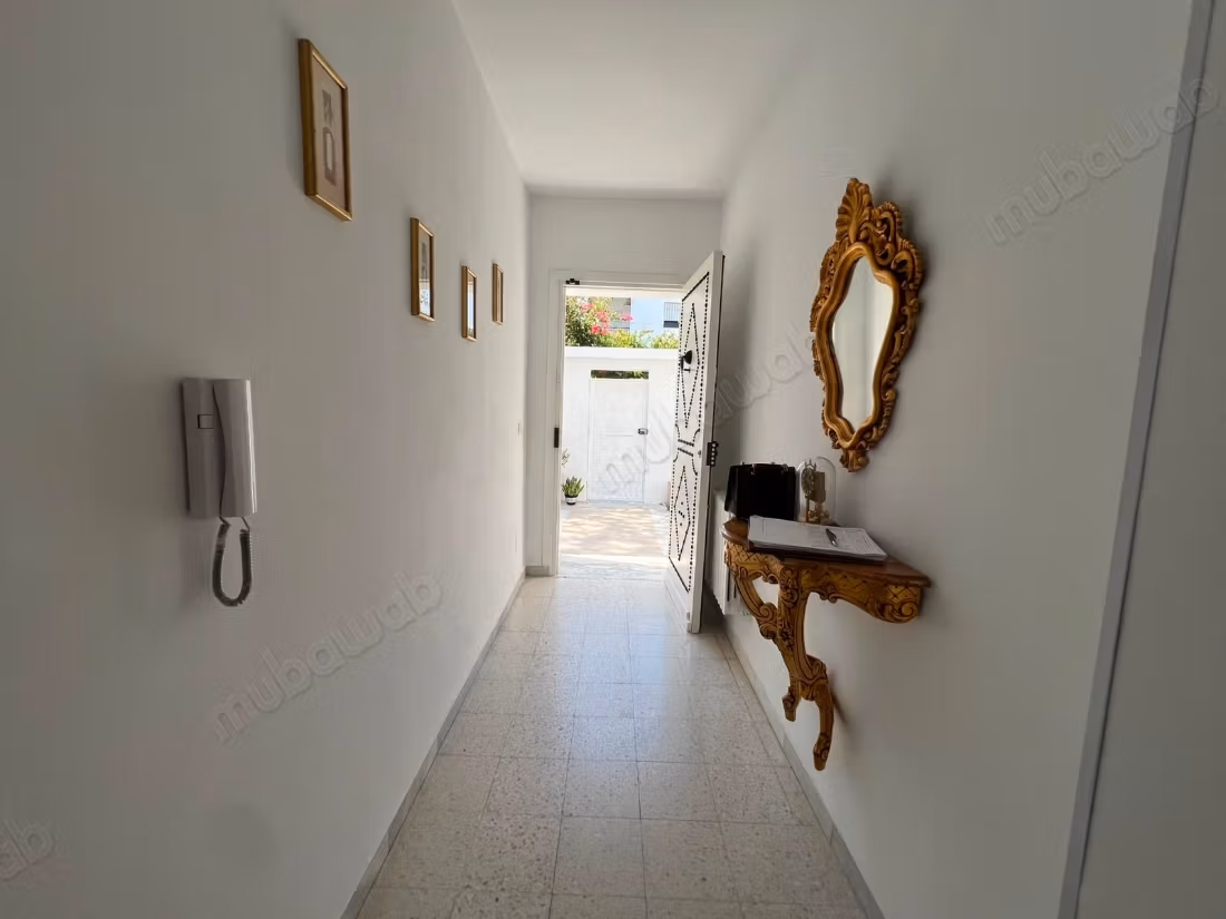 RDC de vila S3 avec jardin, Marsa corniche