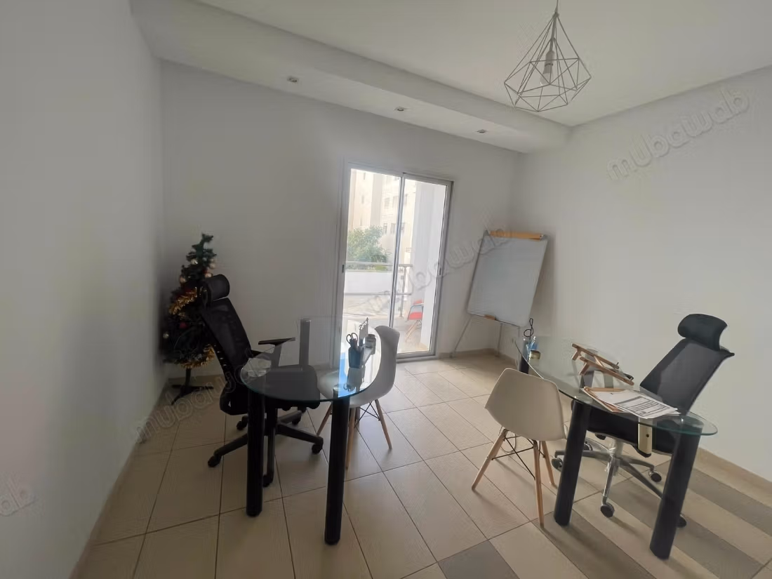 A louer un bureau A2 aux jardins de Carthage