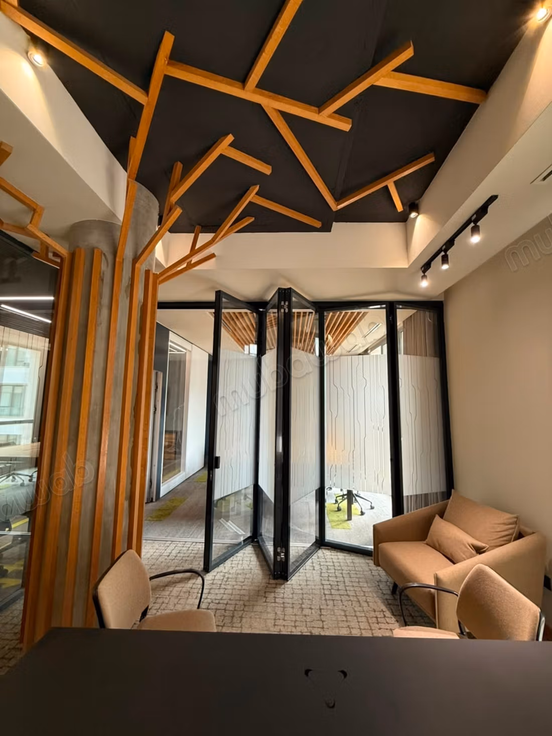 Bureaux à louer à Sidi Maarouf. Surface totale 130 m². Climatisation