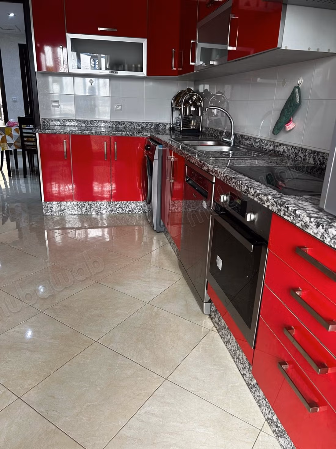 Appartement meublé à vendre 
A deux pas de la plage