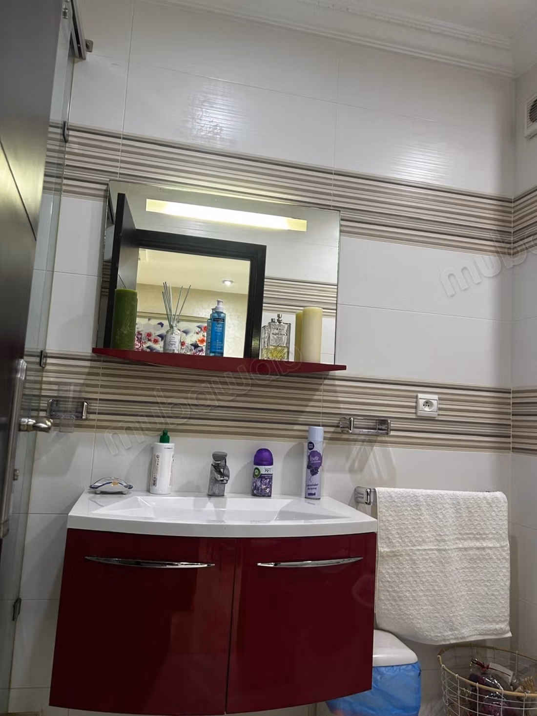Appartement meublé à vendre 
A deux pas de la plage