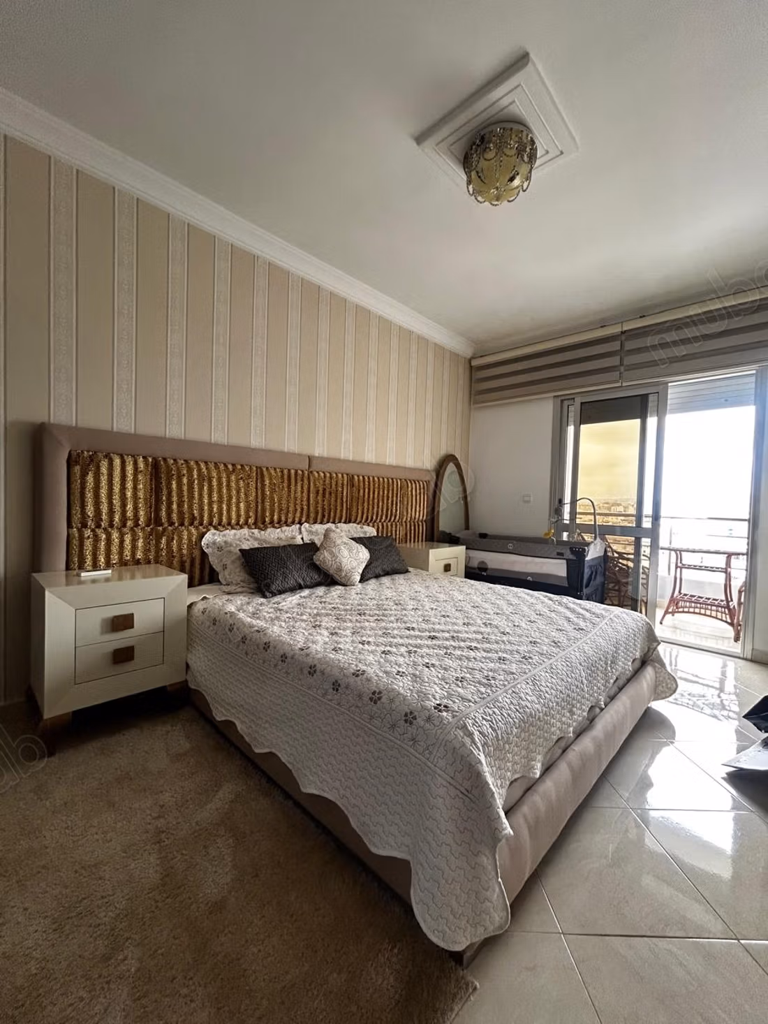 Appartement meublé à vendre 
A deux pas de la plage