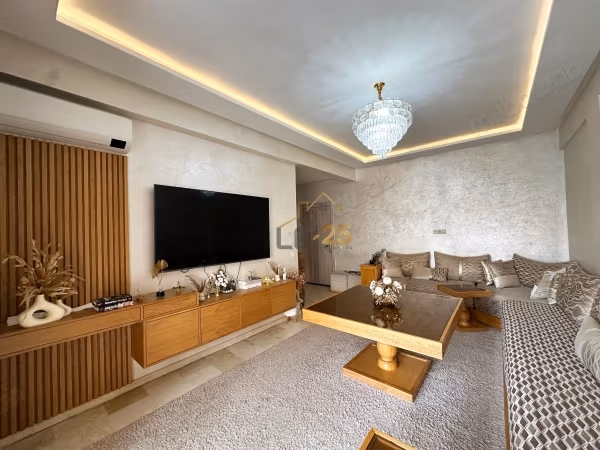 Apartamento amueblado de 110m² en Targa con piscina