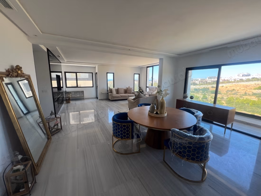 Bel appartement haut standing avec vue mer