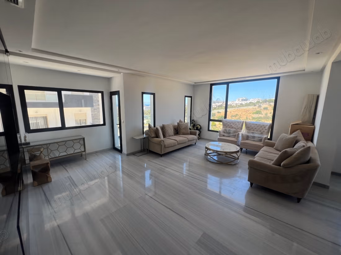 Bel appartement haut standing avec vue mer
