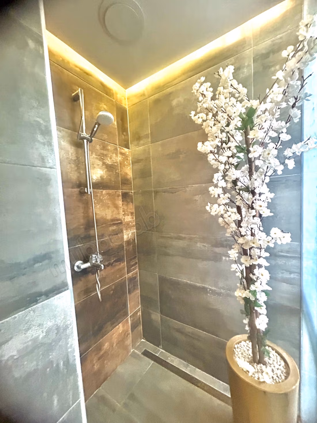 Apartamento de lujo en la extensión de Maârif. Superficie de 75 m². Amueblado