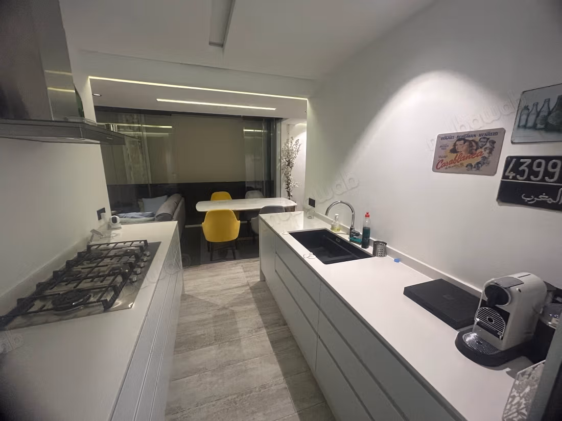 Apartamento de lujo en la extensión de Maârif. Superficie de 75 m². Amueblado