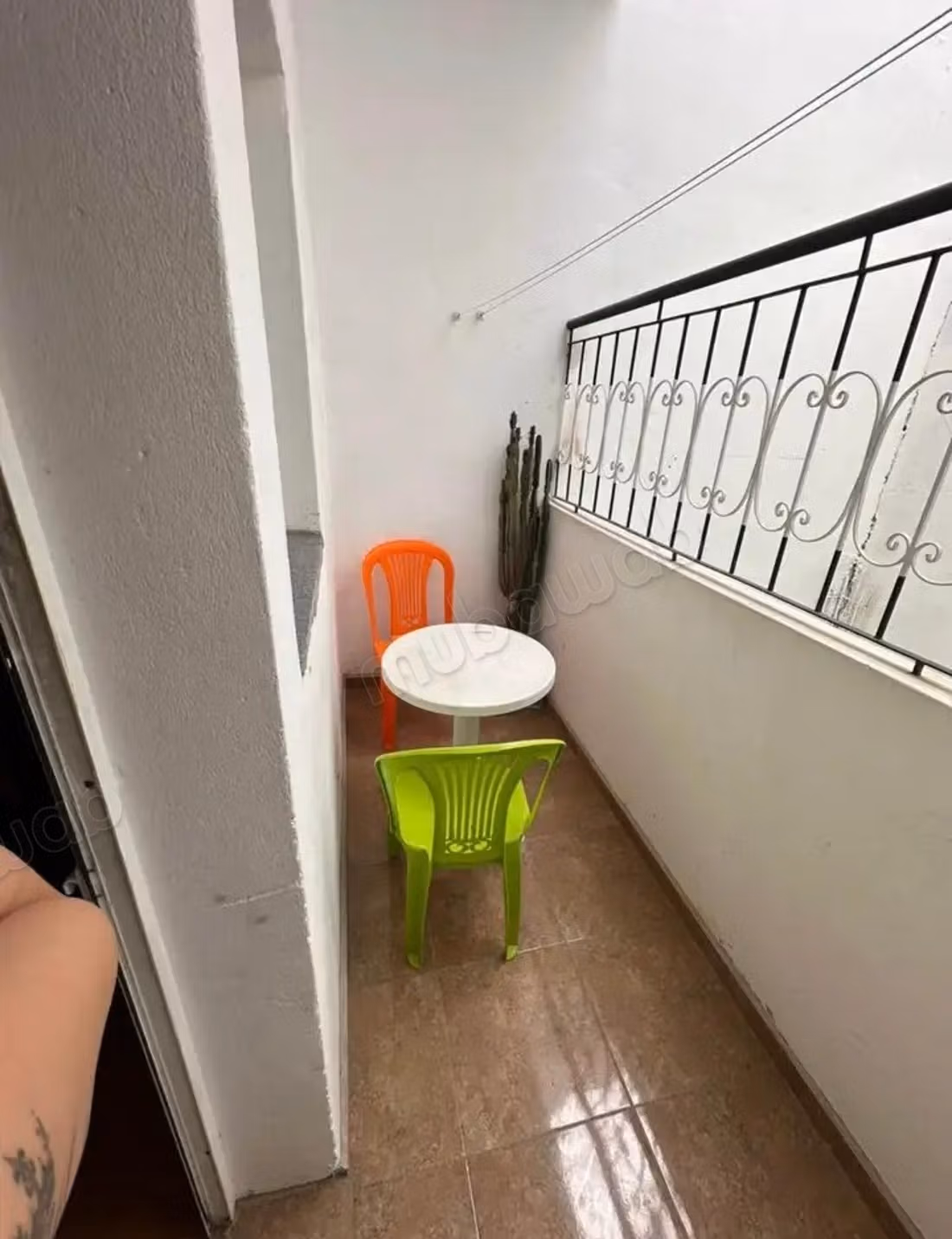 Appartements à louer dans le quartier Mohammedi. Superficie totale de 80 m². Assiette spatiale et porte solide et excellente