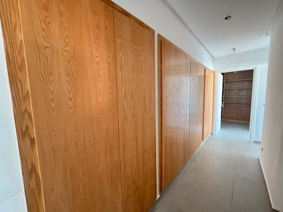 Très bel appartement en location à Gauthier 
vide