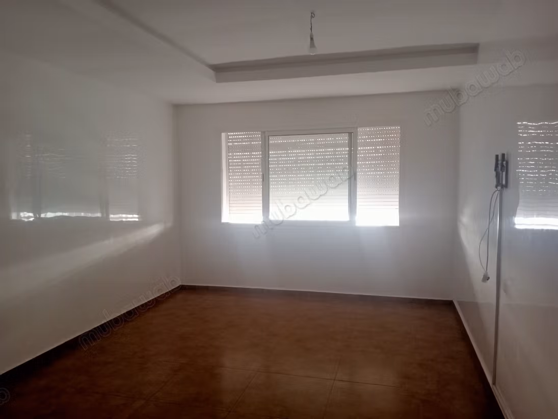 Location d'un bel appartement de 3 pièces dans un emplacement idéal collé au Mall Tachfine et à 10 minutes à pied de Casa Voyageurs
