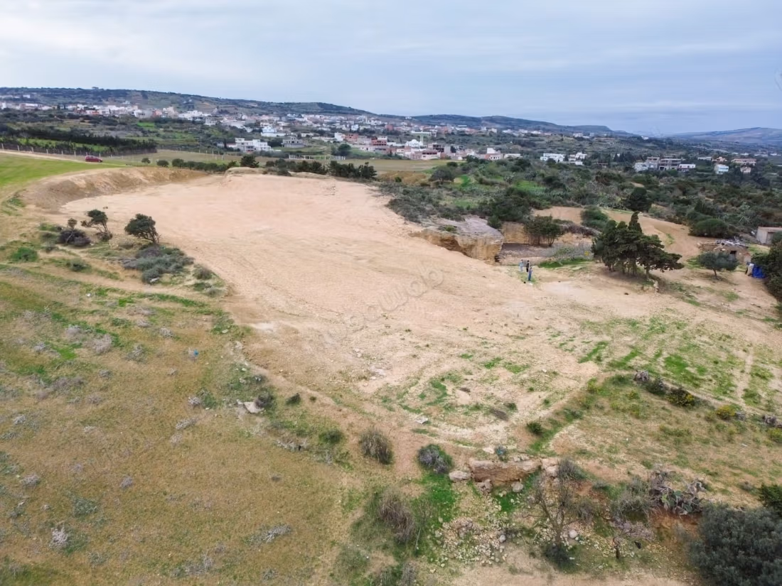 Direttamente dal proprietario terreno in vendita con una vista mozzafiato a Rafraf