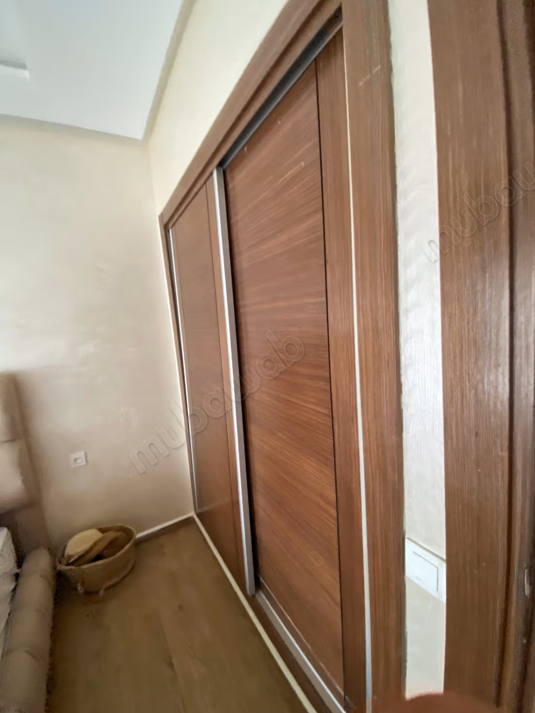 Bel appartamento in affitto a Harhoura. 3 camere confortevoli. Arredato