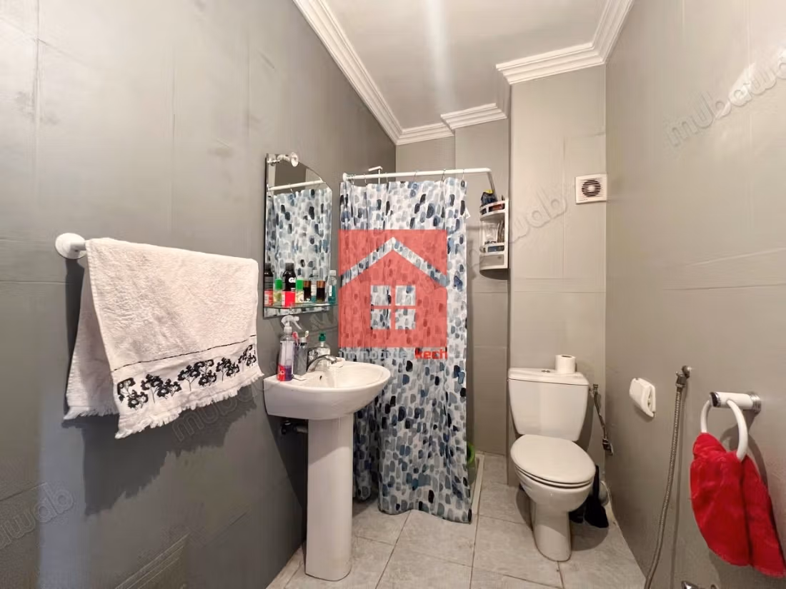 Appsrtement avec 2 Balcons sans vis a vis