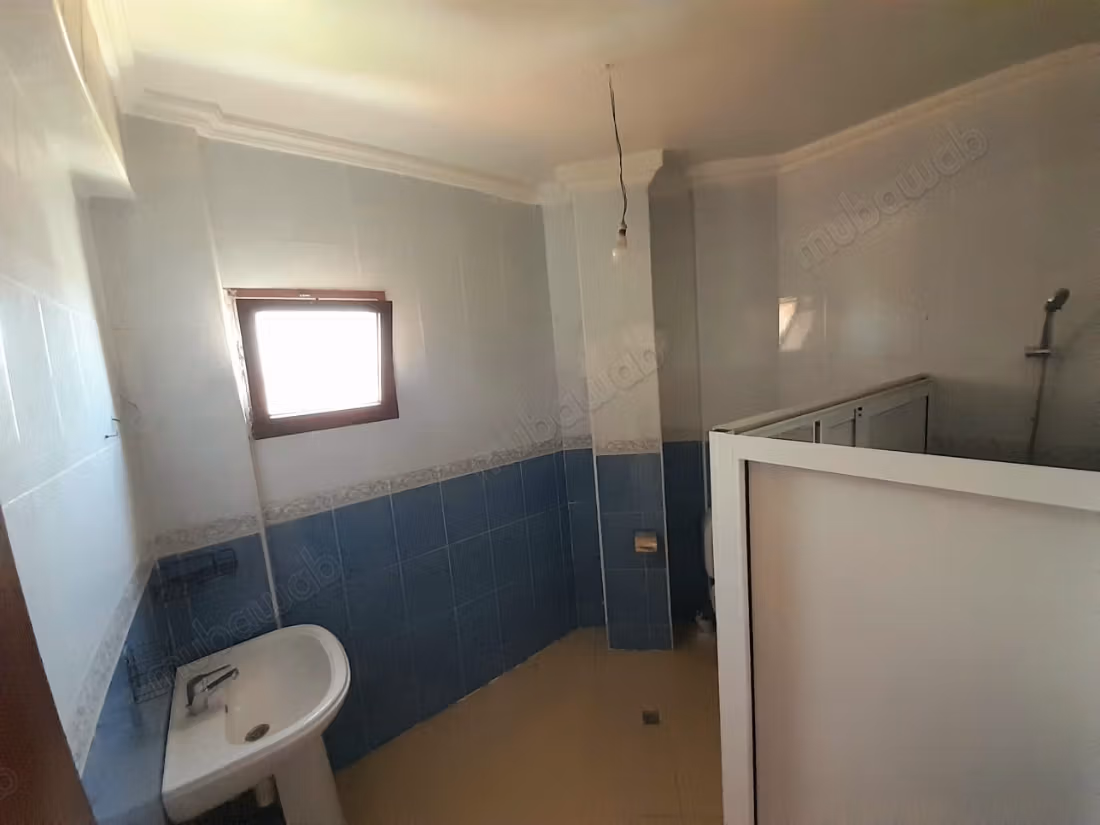 Appartamento in affitto a Samlalia. 3 ampi locali. Doppi vetri, porta blindata