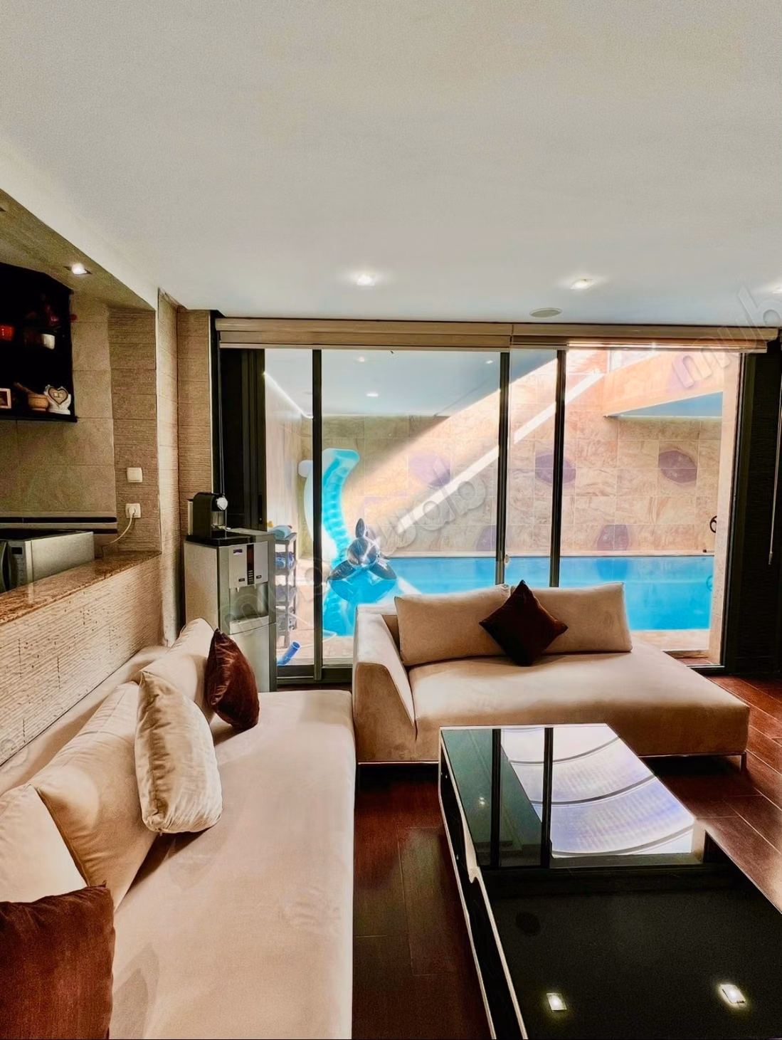 Villa a la location meublé a ain Diab 27000dh