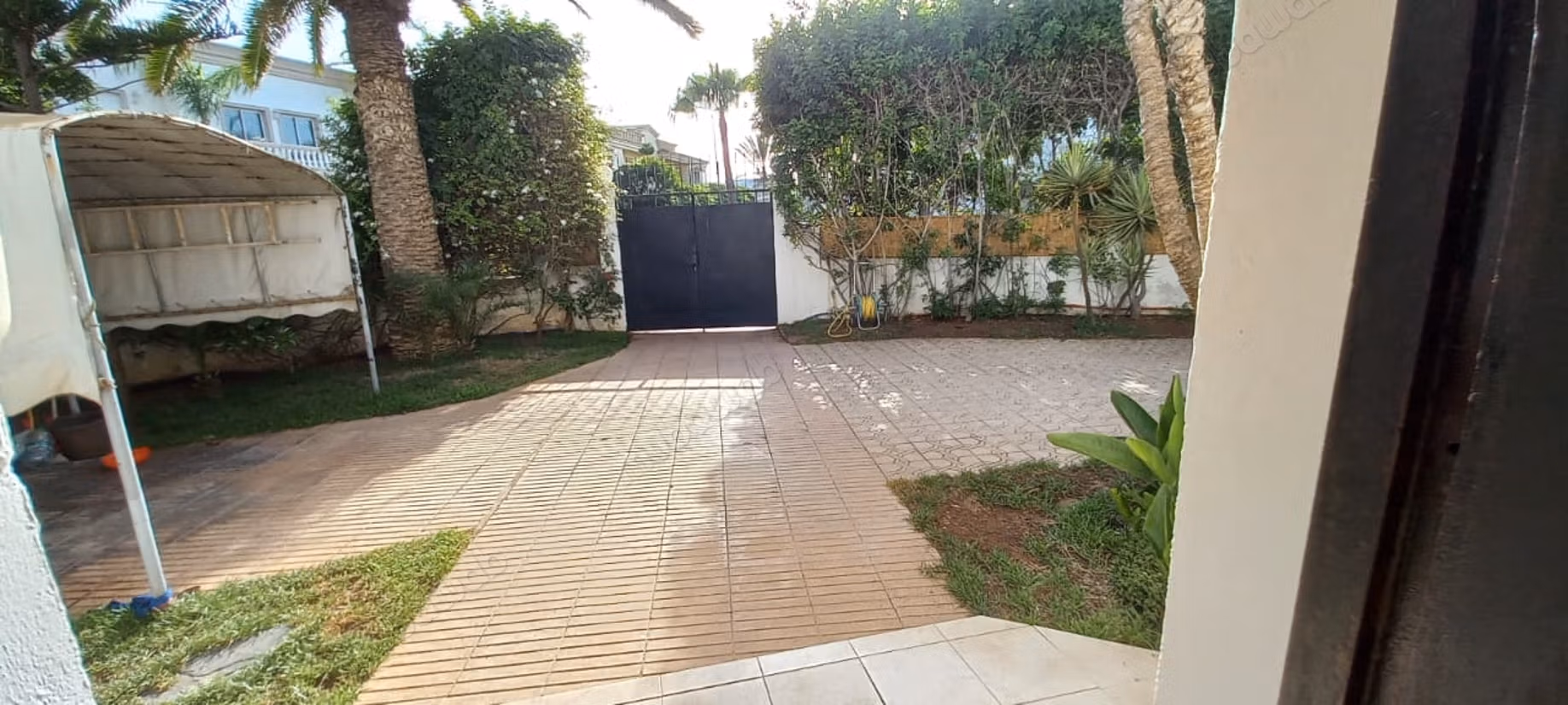 Villa a la location vide a val d'anfa 27000dh