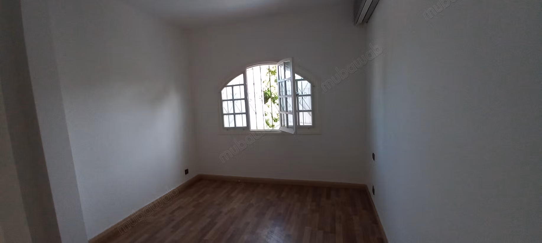 Villa a la location vide a val d'anfa 27000dh