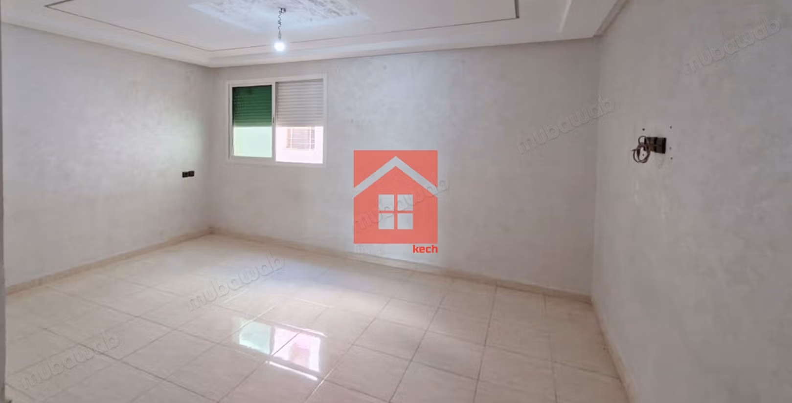 Appartement 3 chambres et Balcon a Hay Izdihar