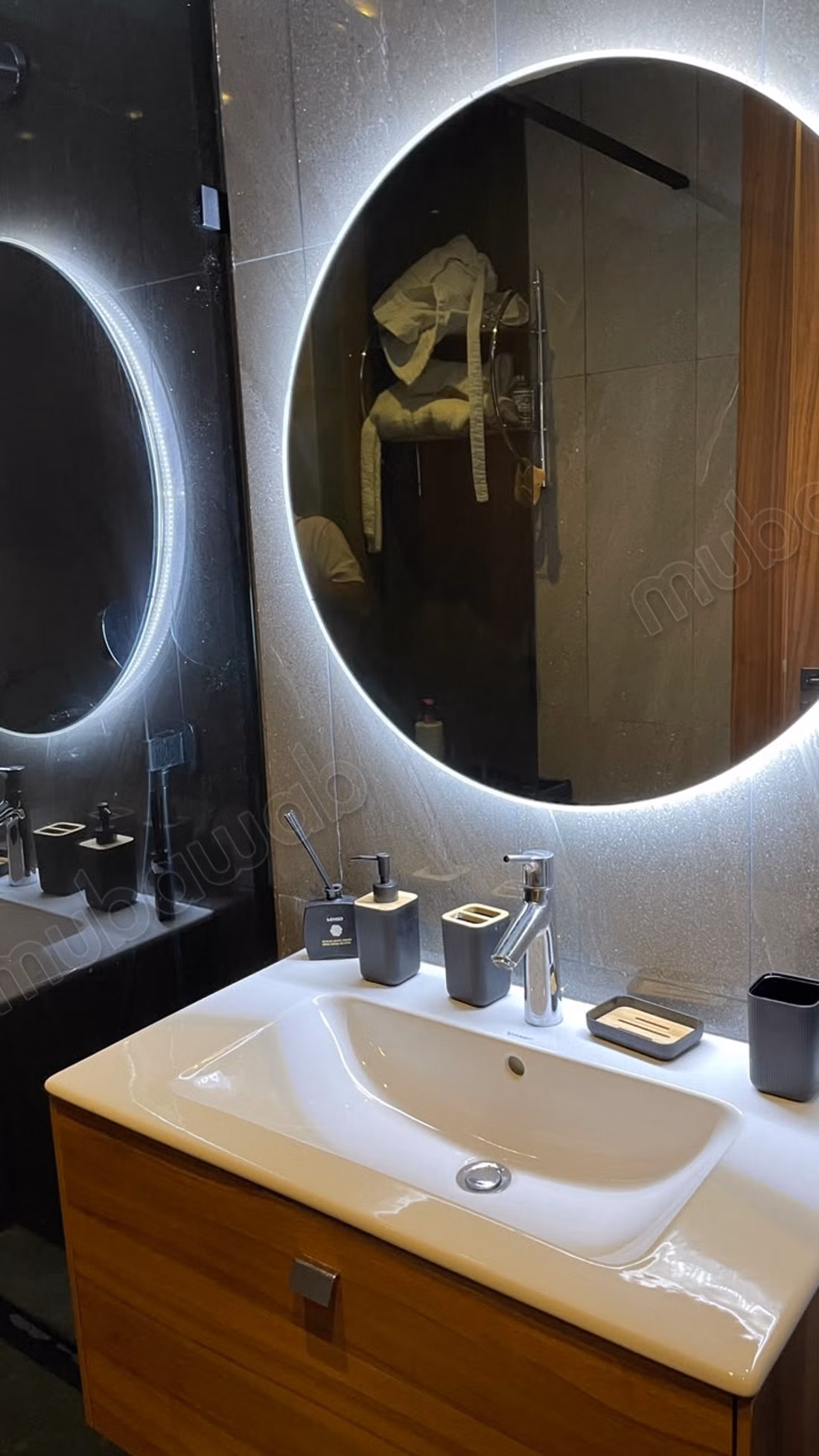 Superbe studio 65 m² à CFC, Moderne, lumineux et sans vis à vis