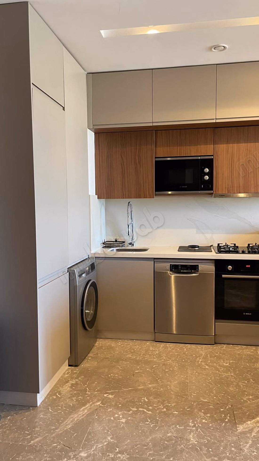 Superbe studio 65 m² à CFC, Moderne, lumineux et sans vis à vis